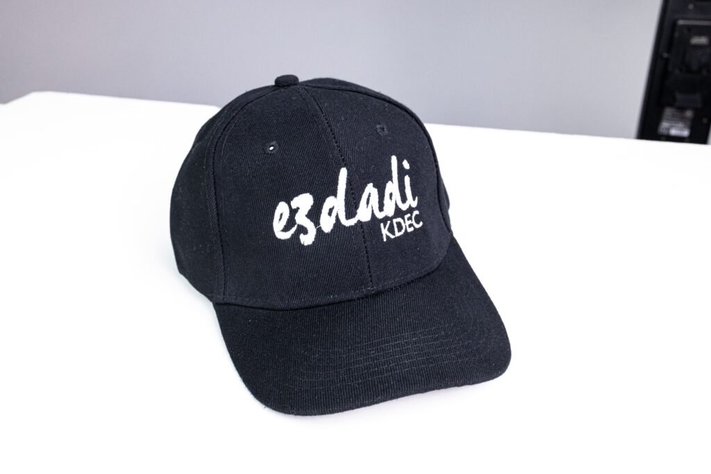 cap black